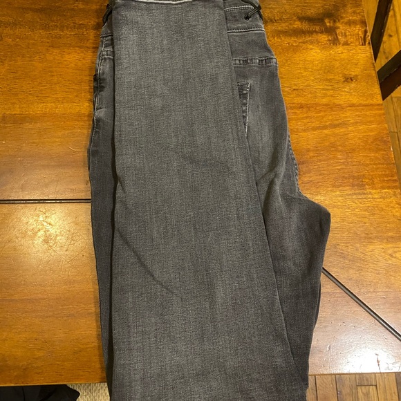 New York & company SoHo Jeans, Size 12 - Picture 3 of 10